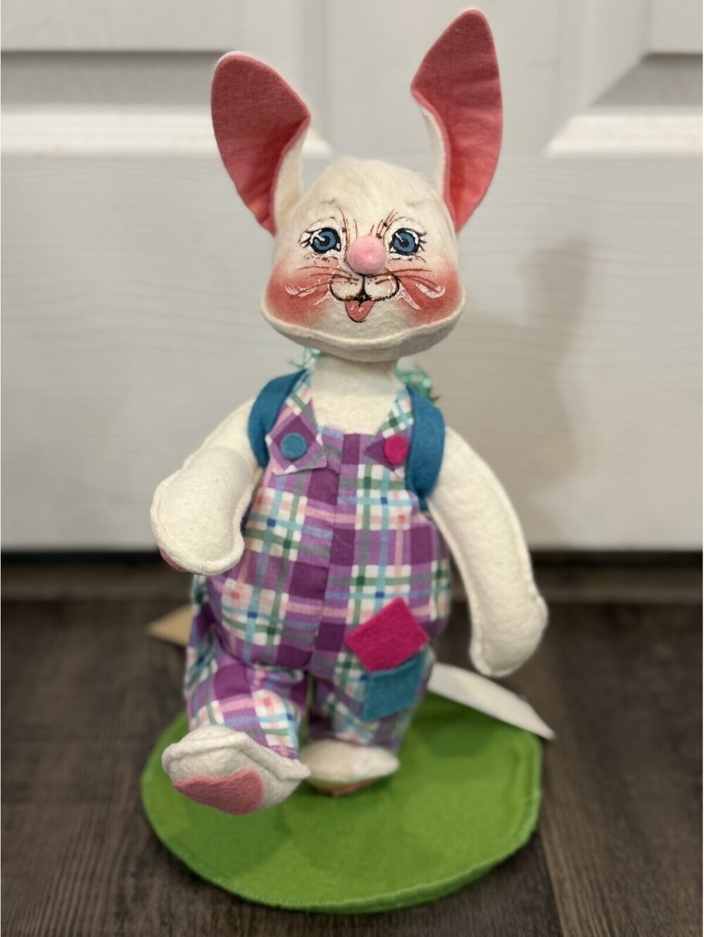 Annalee 1998 10” Easter Egg Hunt Bunny Overalls Basket Backpack Mobilitee